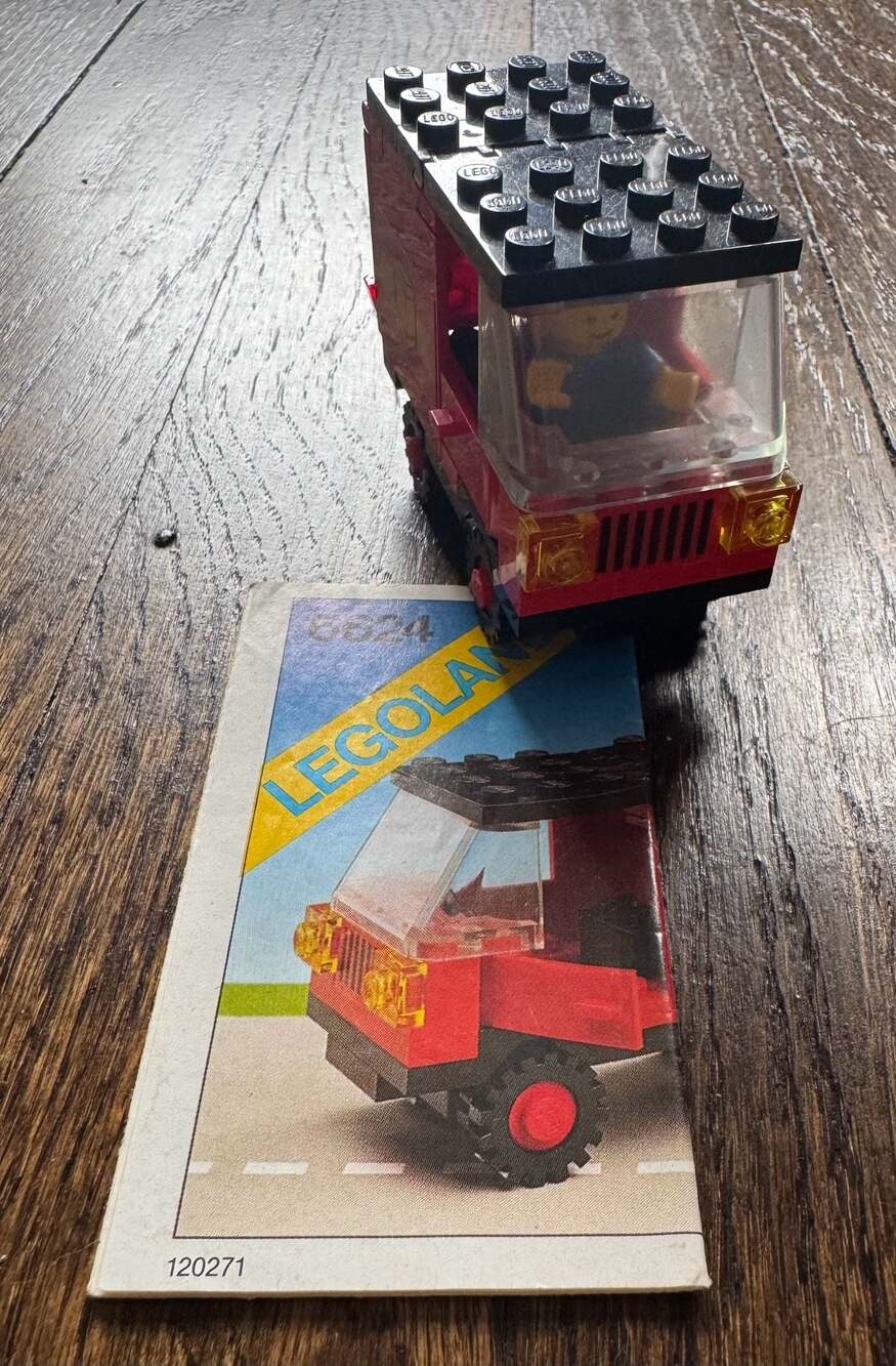 VINTAGE 1983 LEGO DELIVERY VAN SET 6624 LEGOLAND Town System NEARLY COMPLETE